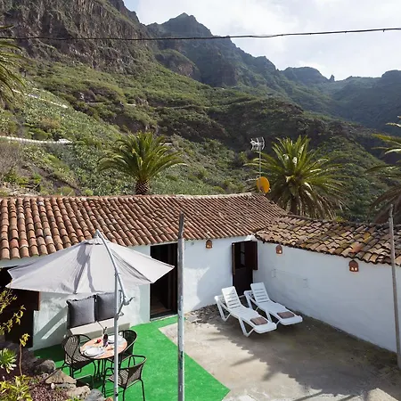 Masca With Garden Hébergement de vacances *